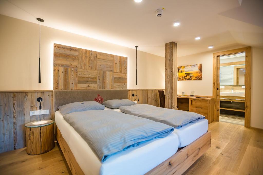 Postel nebo postele na pokoji v ubytování Hotel Friedenseiche
