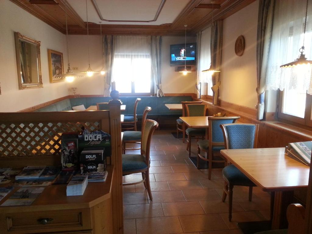 TV a/nebo společenská místnost v ubytování Pension Panorama