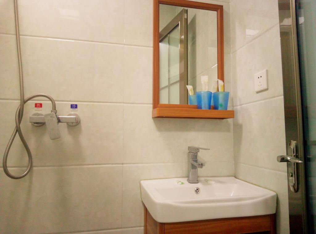 Koupelna v ubytování Qufu Garden Hotel
