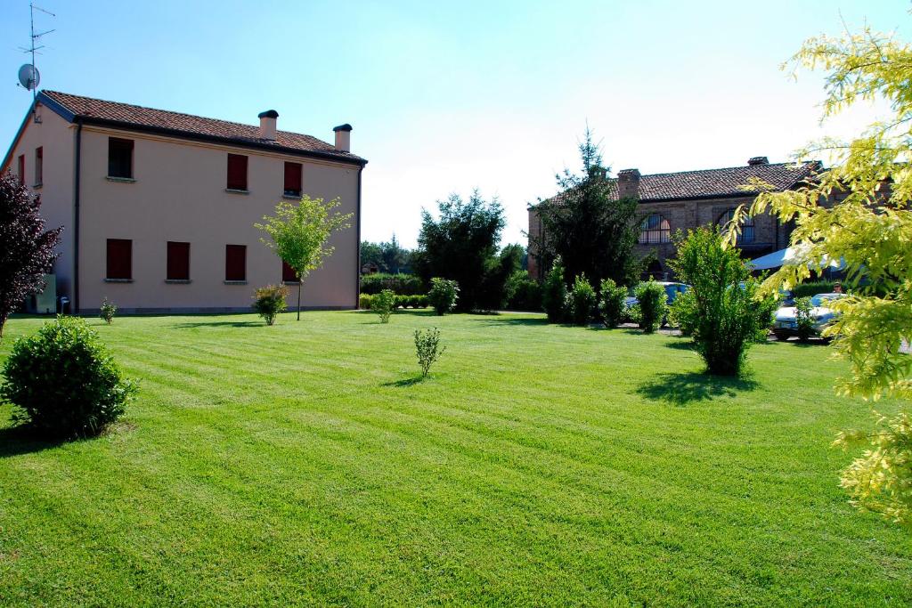 Vonkajšia záhrada v ubytovaní Agriturismo-R&B Corte dei Gioghi