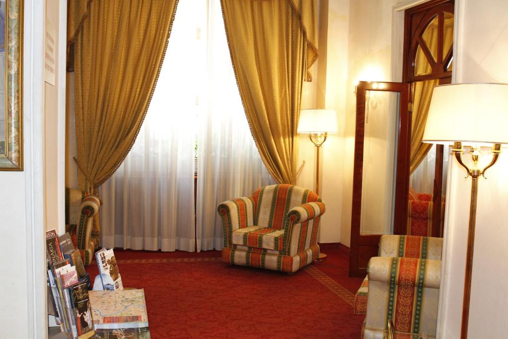 Posezení v ubytování Hotel Pace Helvezia