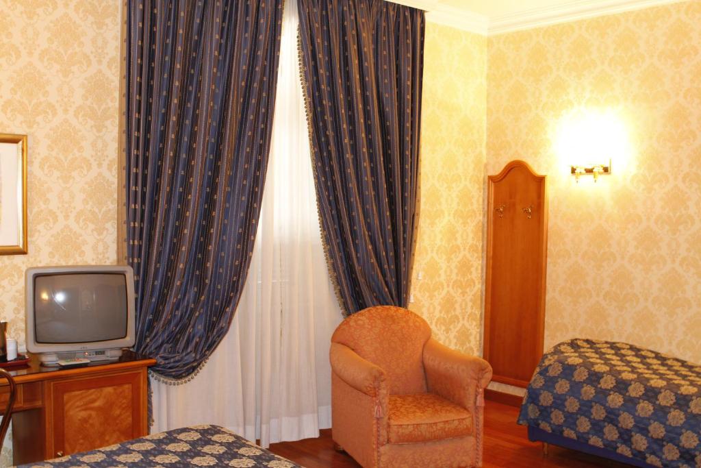 Hotel Pace Helvezia - Resim 5