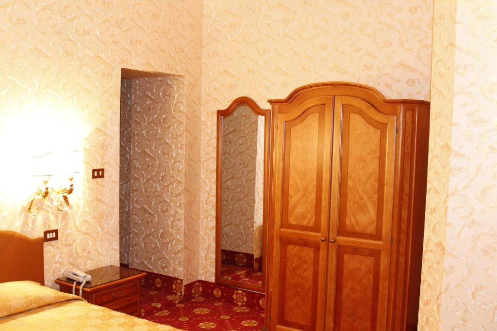 Hotel Pace Helvezia - Resim 10