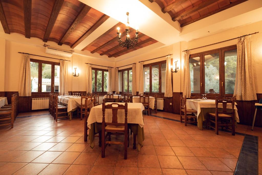 Hospedium Hostal Sierra del Agua, Paterna del Madera ...