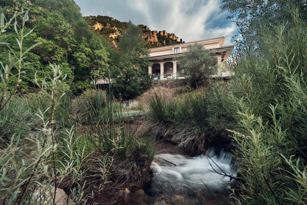 Hospedium Hostal Sierra del Agua, Paterna del Madera ...