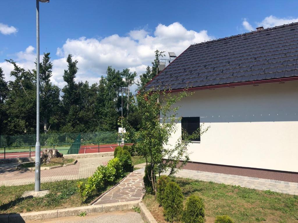 Zahrada ubytování Holiday Home Kuća GORICA BLANCA