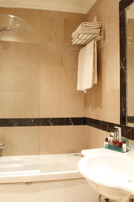 Boutique Hotel Trevi - Resim 25