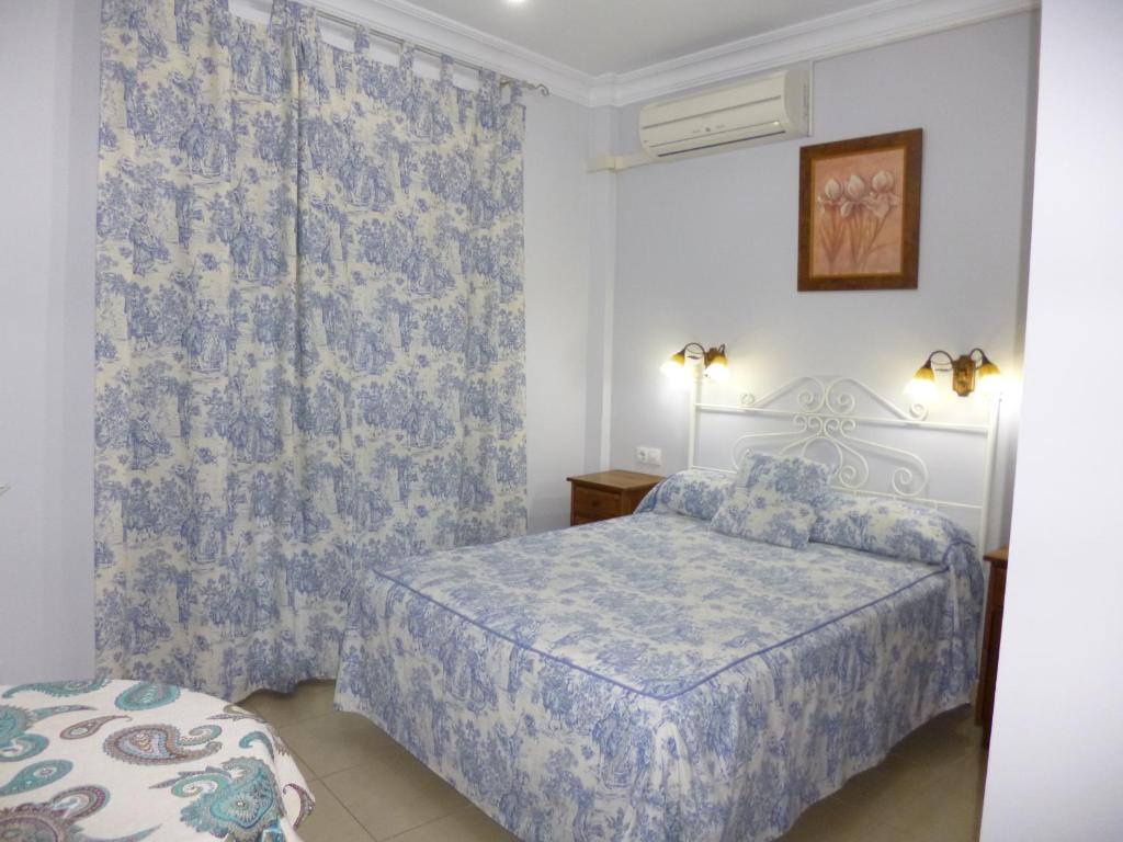 Imagen de la galería de Hostal Virgen Del Rocio, en Los Palacios y Villafranca