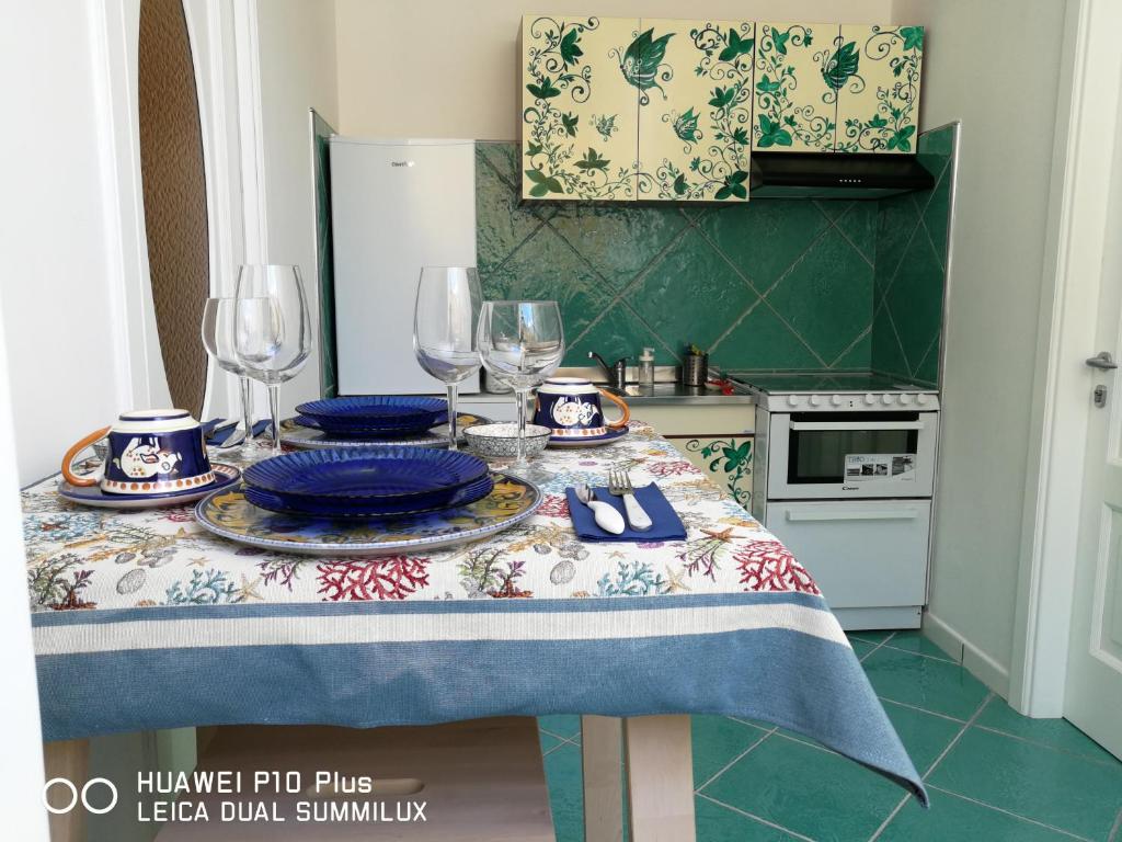 Kuchyňa alebo kuchynka v ubytovaní Amalfi Small Wonder Tiny Town House