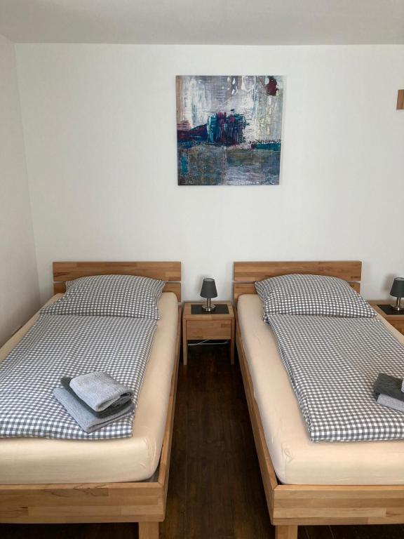 Pension Zur Alten Post - Family Room With Shared Bathroom