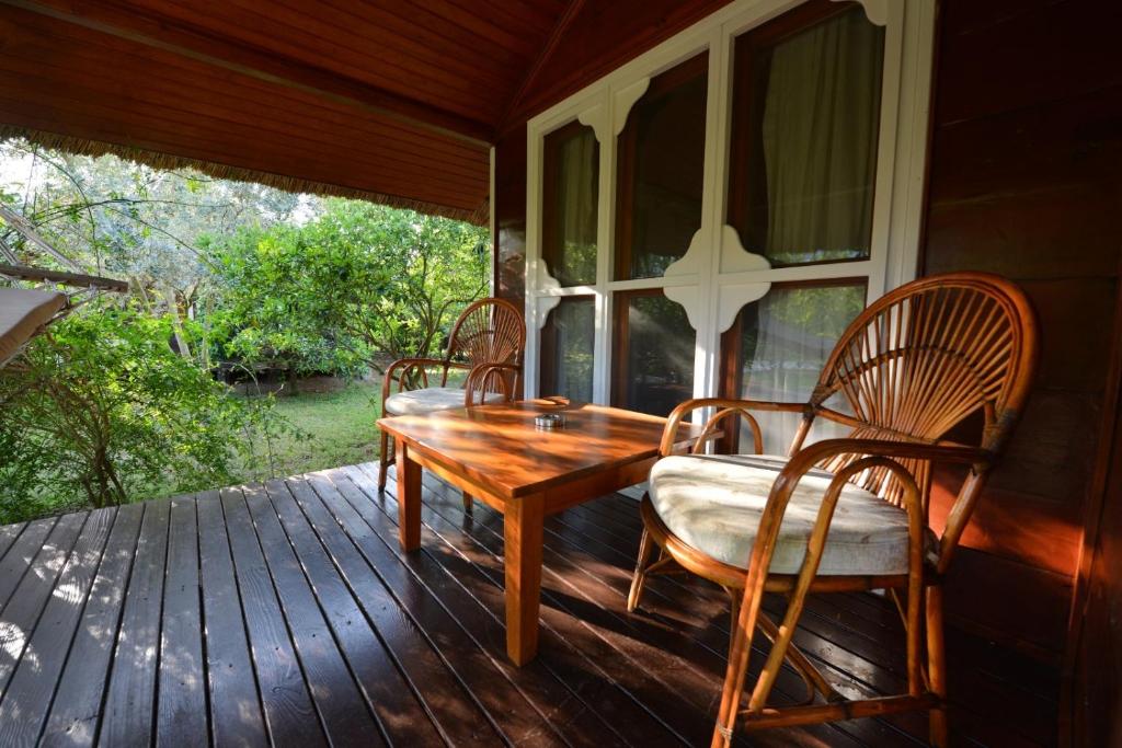 Zahrada ubytování Cirali Armira Bungalow