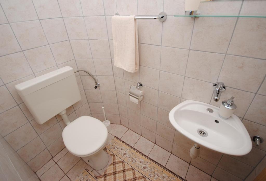 Koupelna v ubytování Spacious apartment Antea