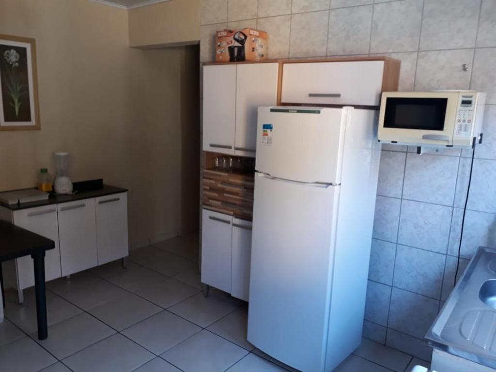  Casa Condomínio para até 8 pessoas 300m da praia