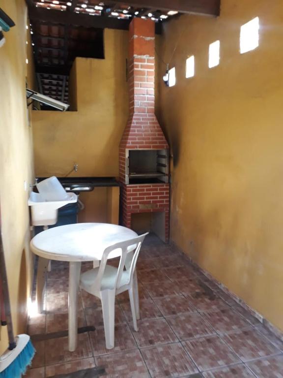  Casa Condomínio para até 8 pessoas 300m da praia