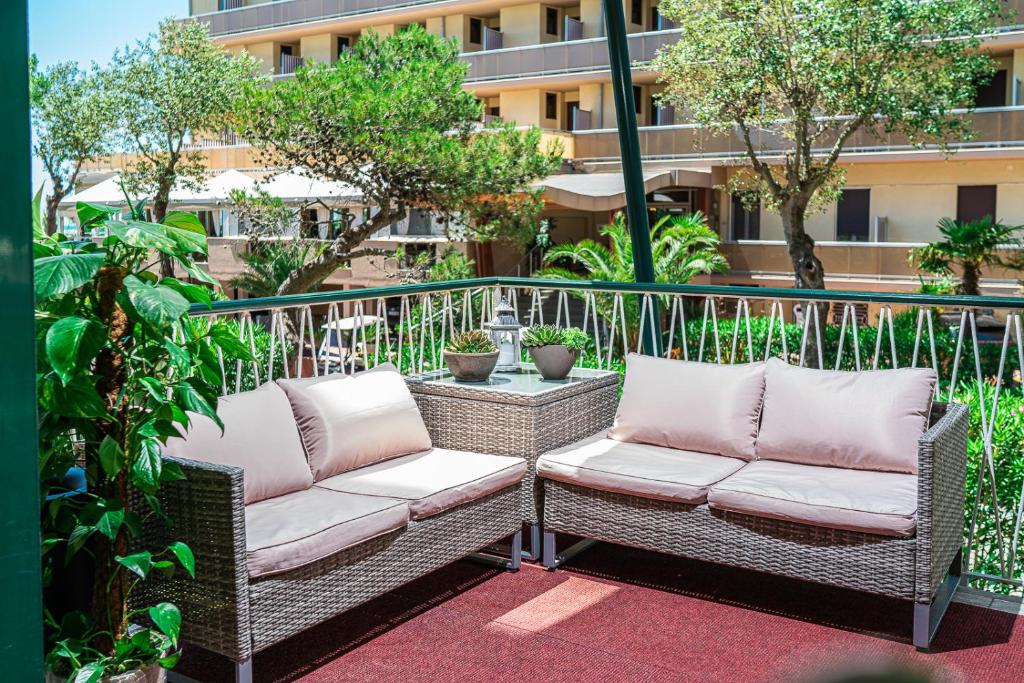 Balkón alebo terasa v ubytovaní Hotel Royal