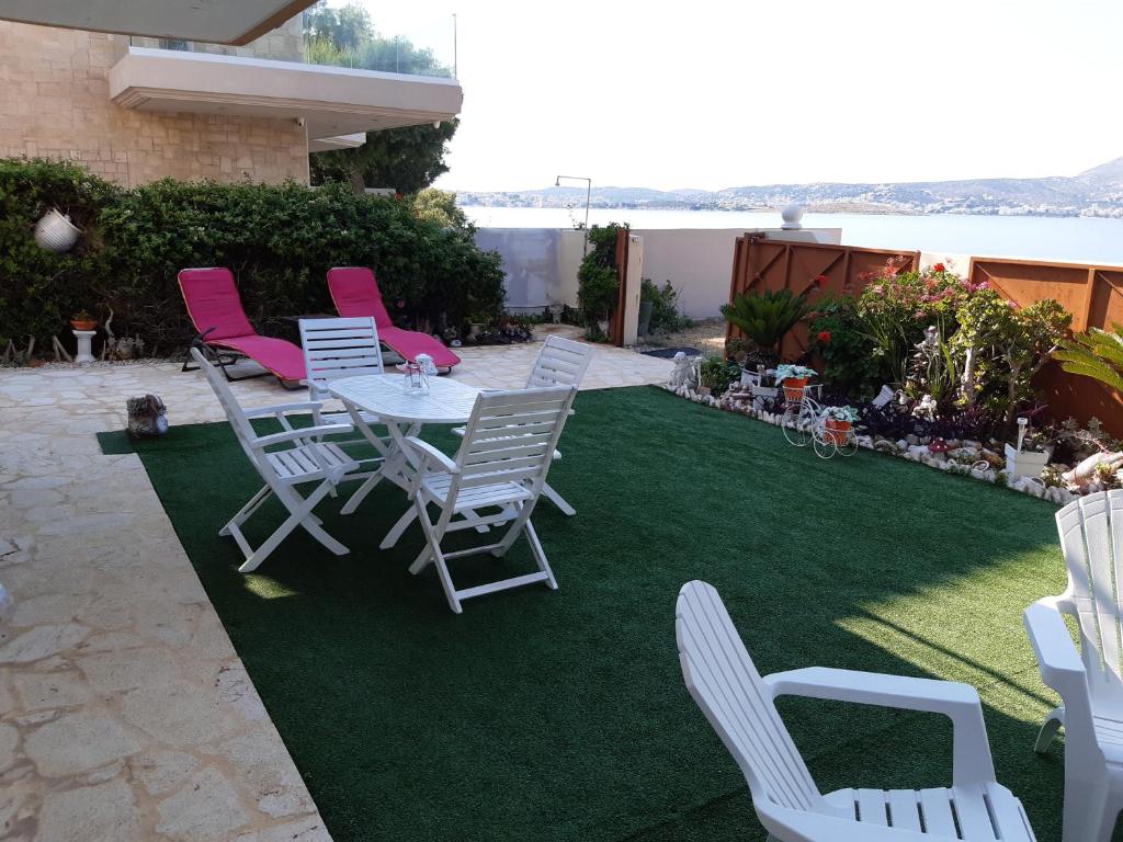 A balcony or terrace at Nana's philoxenia