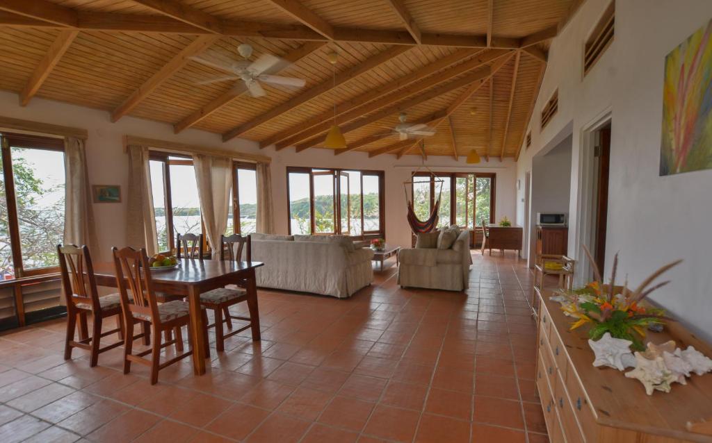Fotografie z fotogalerie ubytování Cabier Ocean Lodge v destinaci Crochu