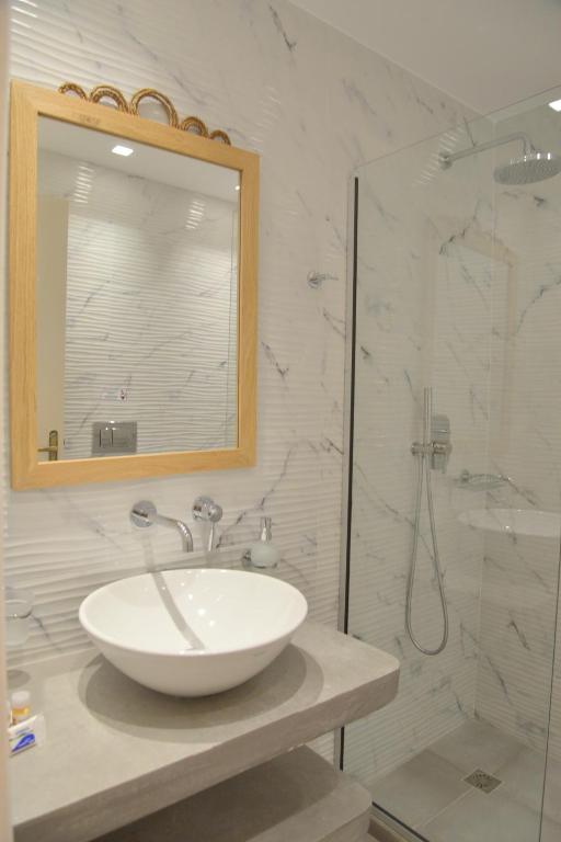 Koupelna v ubytování Hotel Apartments Giannis