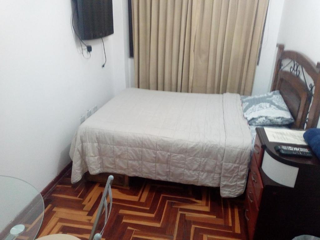Peruvian Family Hostal Miraflores - Budget Single Room