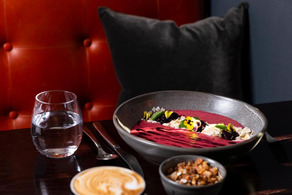 The Spire Hotel - Resim 27