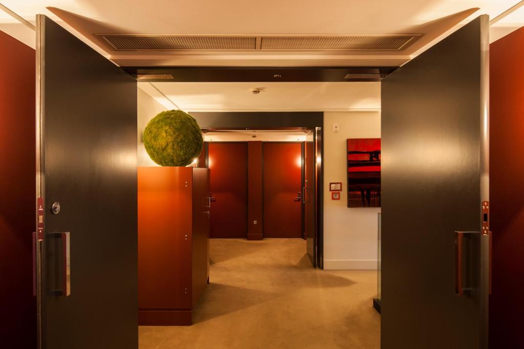 The Spire Hotel - Resim 25