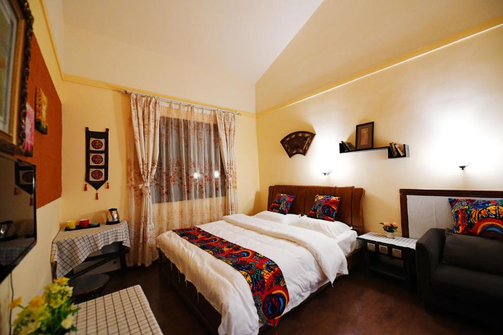 Postel nebo postele na pokoji v ubytování Maple Leaf Inn