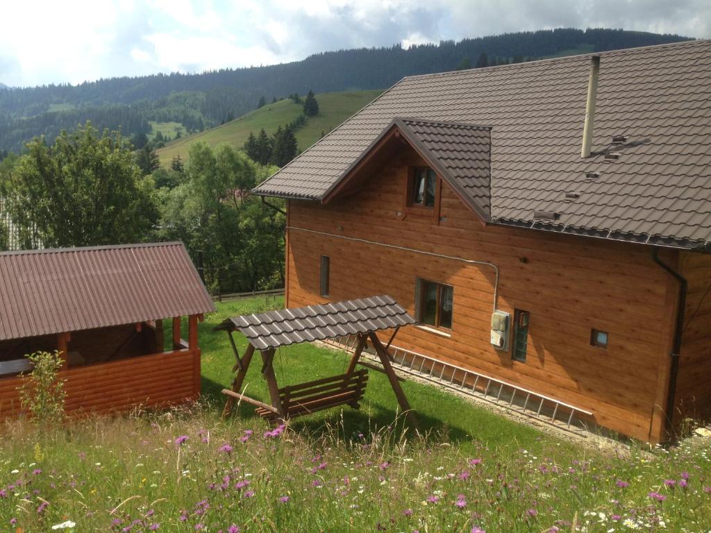 Nespecifikovaný výhled na hory nebo výhled na hory při pohledu z apartmánu