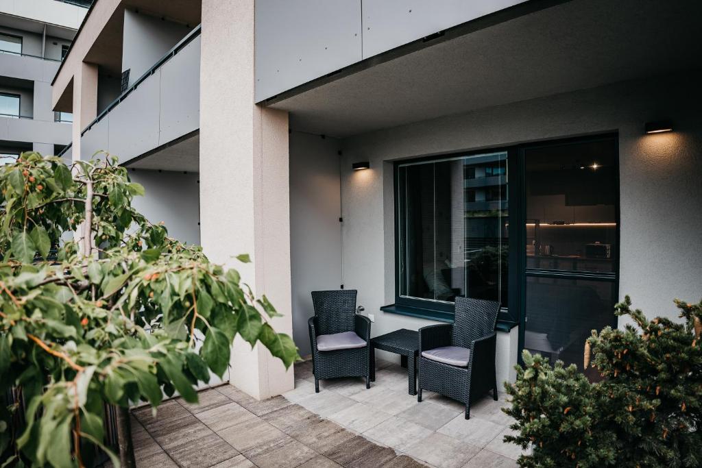 A balcony or terrace at AH Radnica II Free Parking
