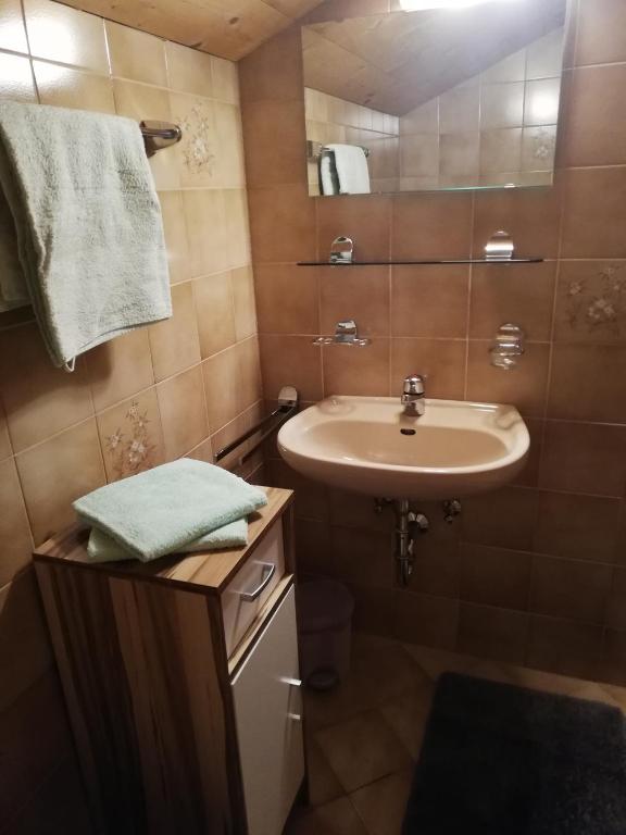 A bathroom at Voltahof
