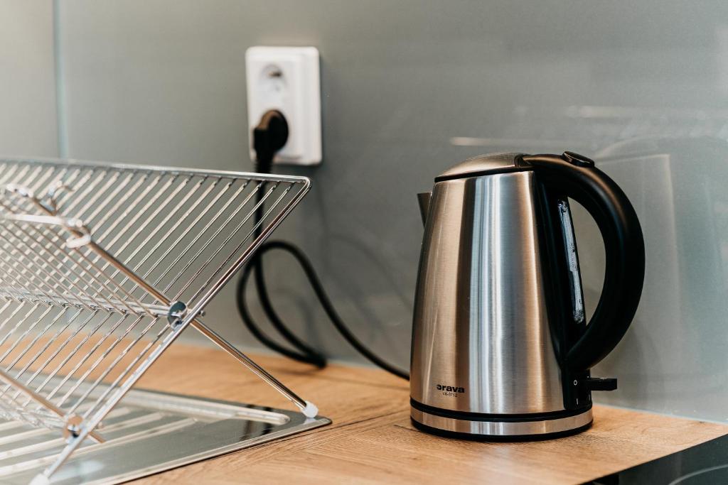 Coffee and tea making facilities at AH Radnica II Free Parking