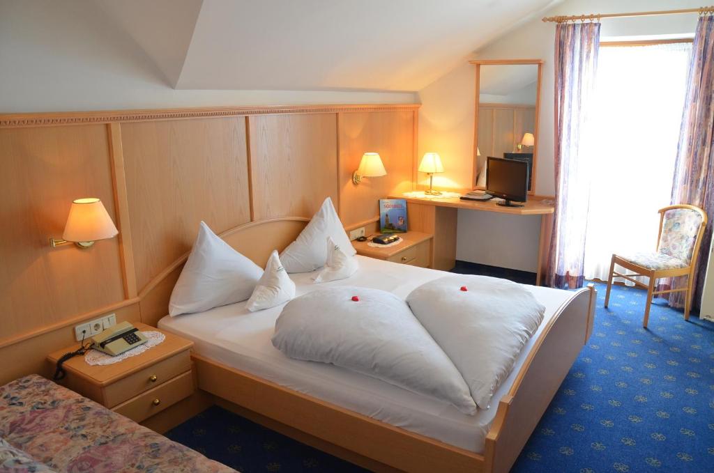 Granpanorama Wellnesshotel Sambergerhof Superior - Family Room (2 Adults + 2 Children)