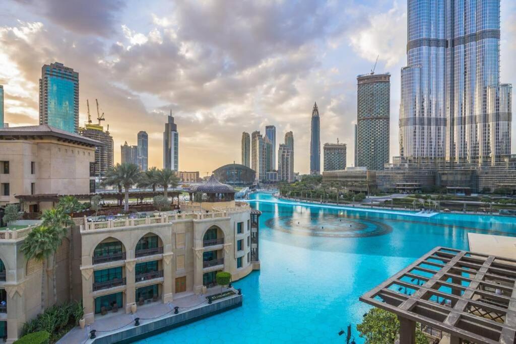 Apartment Vacation Bay - Souk Al Bahar, Dubai, UAE - Booking.com