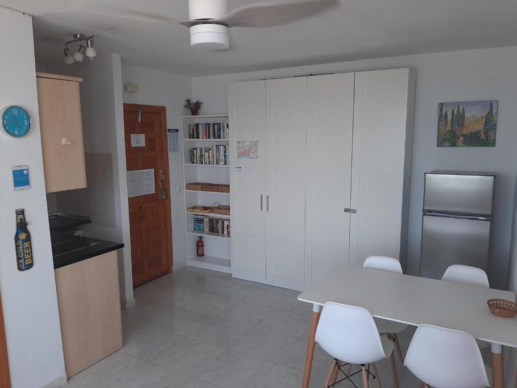 Kuchyňa alebo kuchynka v ubytovaní Playa Torecilla Beachfront