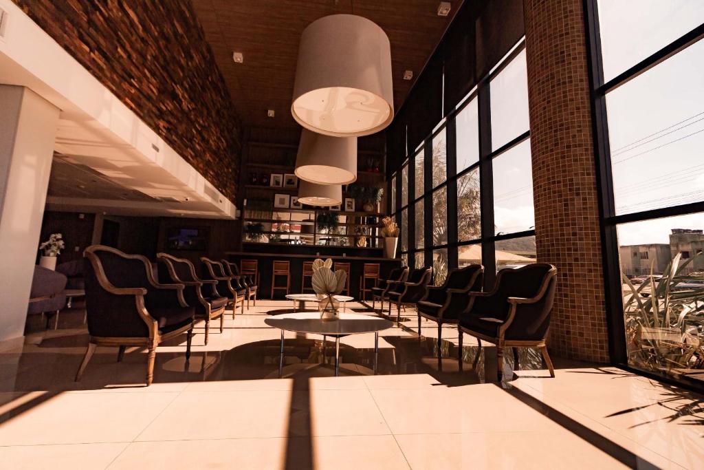 Kennedy Executive Hotel