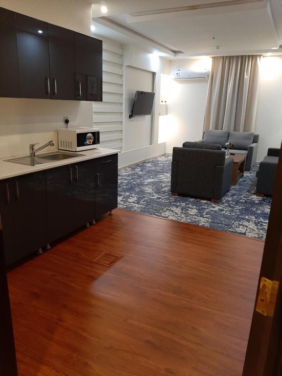 Lova Suites - Family Studio