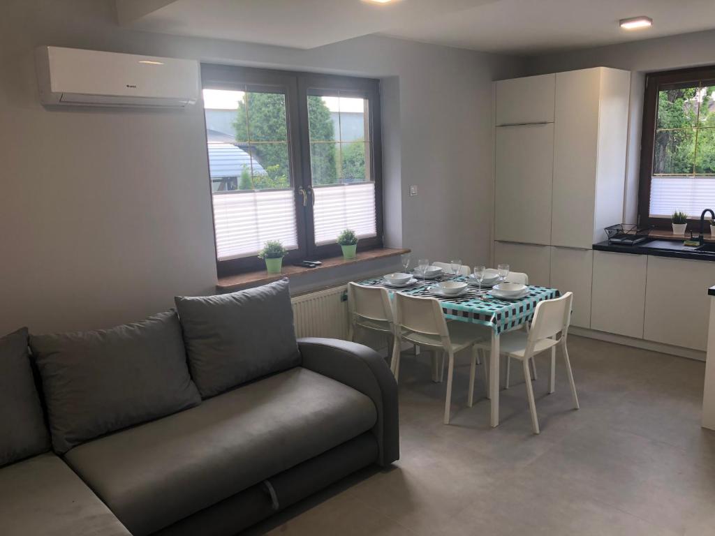 Klimatyzowane Apartamenty i Pokoje przy Targach Kielce - 1