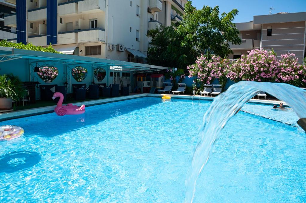 Bazén v ubytování Hotel Mauritius Sentirsi come a Casa nebo v jeho okolí