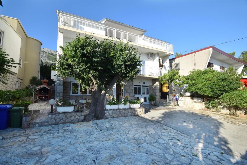 Apartment Škeva