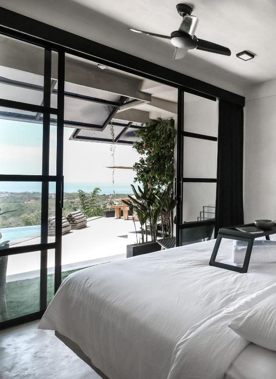 OCEANNA - Uluwatu, Bali - 1