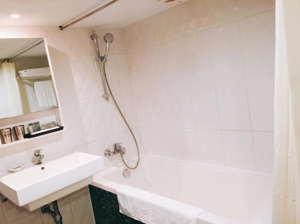 Koupelna v ubytování RF Hotel - Zhongxiao