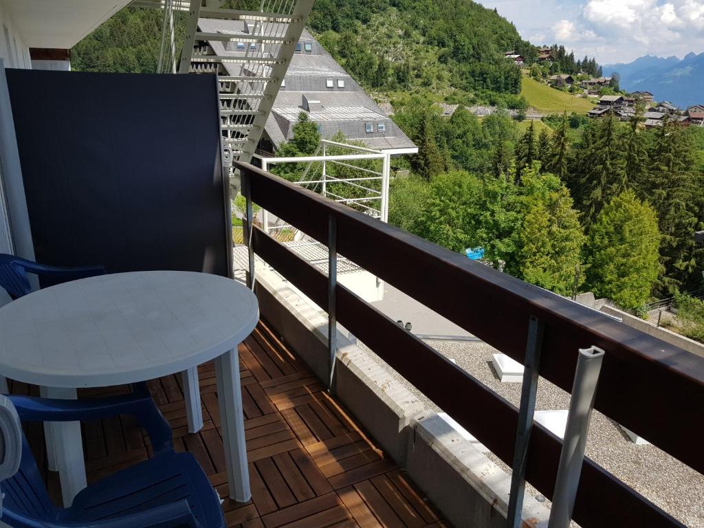 Nespecifikovaný výhled na hory nebo výhled na hory při pohledu z apartmánu