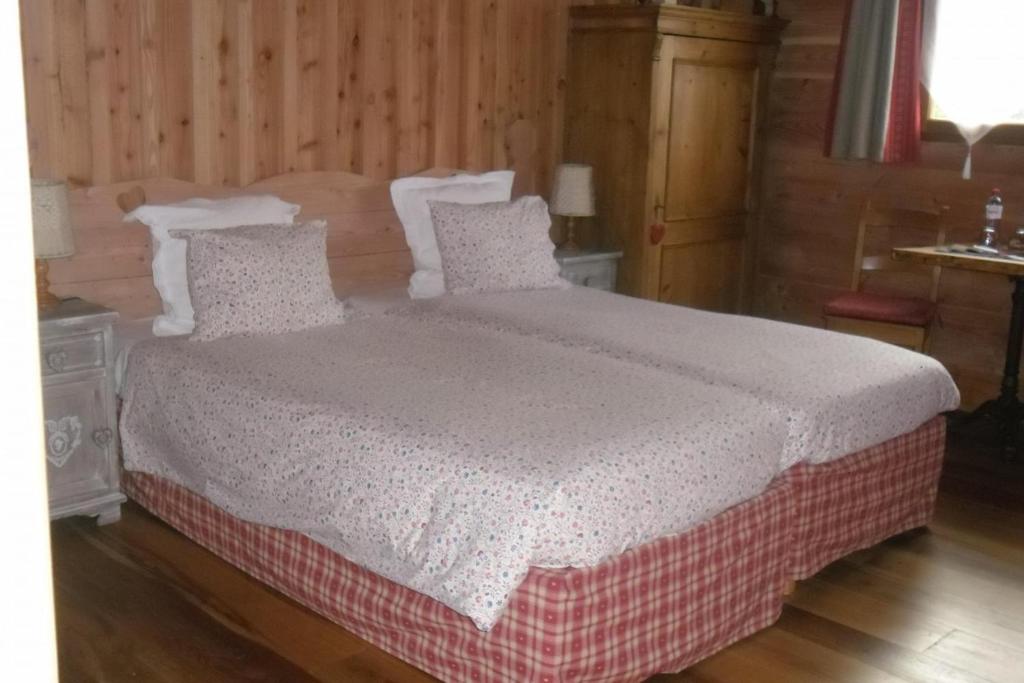 Postel nebo postele na pokoji v ubytování la heid d'ehan