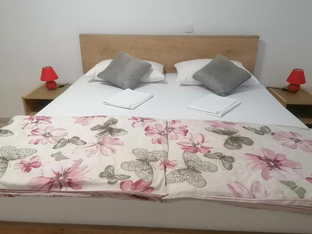 Postel nebo postele na pokoji v ubytování Apartment Maris