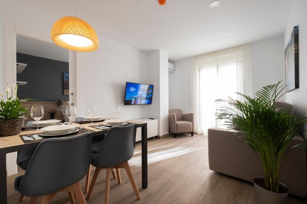 Luxor Torre del Clavero Apartments, Salamanca – Updated 2023 ...