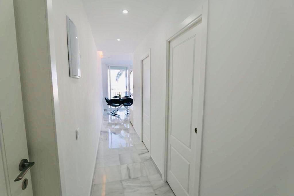 Fotografie z fotogalerie ubytování First Line Puerto Banus Harbour, 3 bedroom Luxury Apartment, Marbella v destinaci Marbella