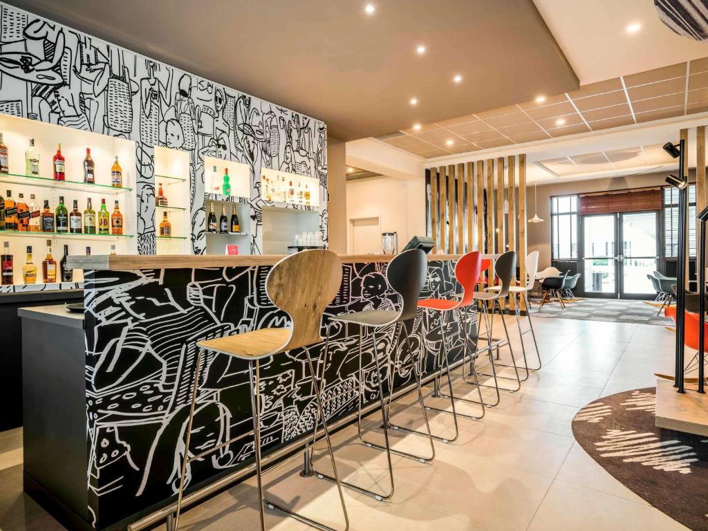 Lounge nebo bar v ubytování Ibis Setif