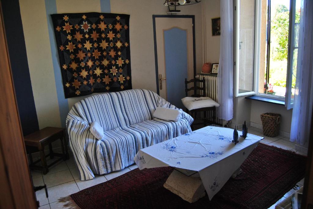 L'Auberge La Source de Peyssou - Habitación Triple Con Terraza