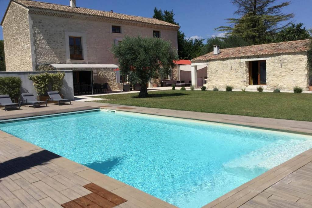 Villa Mas Provencal De Prestige Avec Piscine Chauffee Pour 14 16 Personnes Situee A Pernes Les Fontaines Dans Le Vaucluse Ls4 358 Sourso Pernes Les Fontaines France Booking Com
