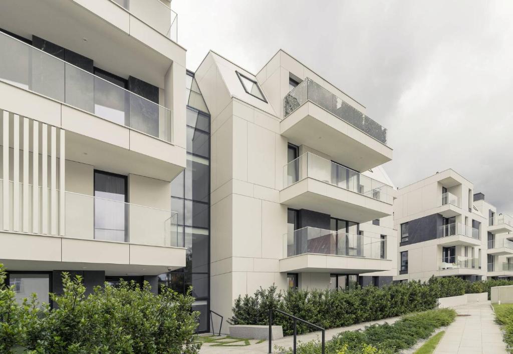 obraz budynku apartamentowego w obiekcie Grand Apartments · Okrzei Residence w mieście Sopot