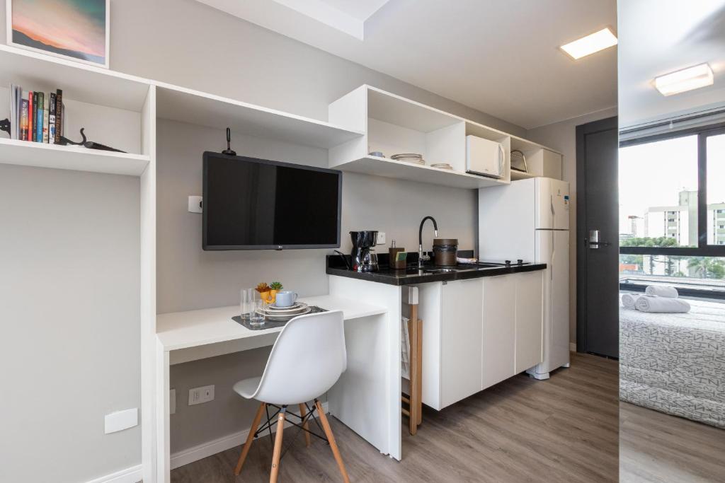  Studio CWB - Central - AYN017